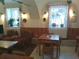 společenská místnost s jídelnou